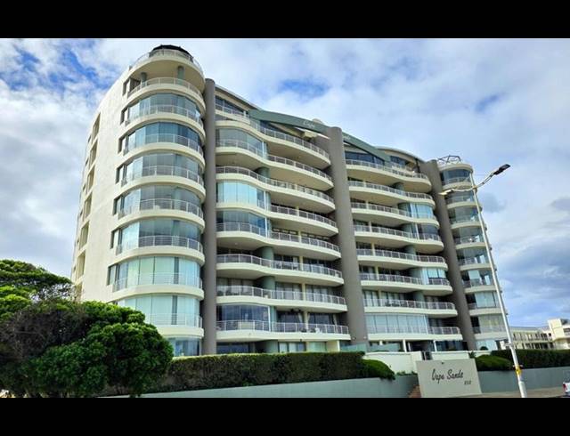 3 BEDROOM APARTMENT FOR SALE IN STRAND CENTRAL